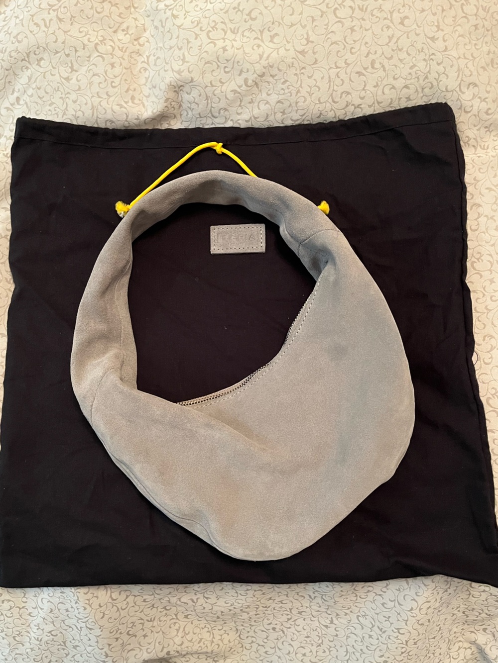 100% Suede Rounded Purse - Picture 6 of 13